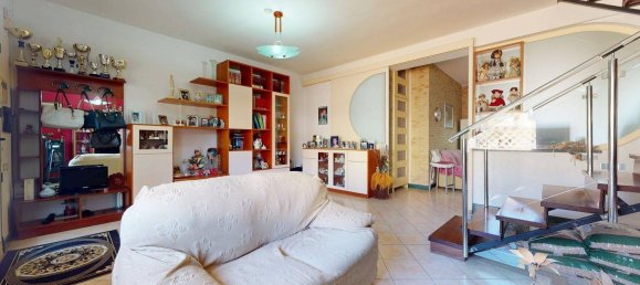 5 Schlafzimmer Villa in Selargius, Italy, Nr. 355050 3