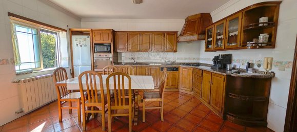 4 bedrooms House in Lordelo, Portugal No. 22982 12