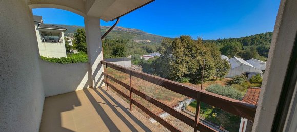 4 bedrooms House in Lordelo, Portugal No. 22982 21