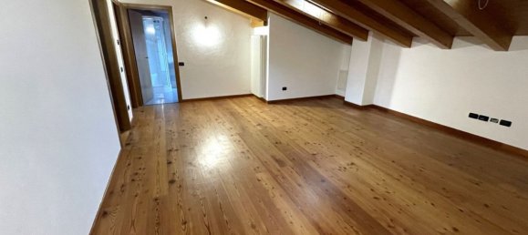 6 bedrooms Apartment in Pianiga, Italy No. 379542 13
