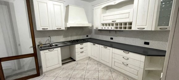 6 bedrooms Apartment in Pianiga, Italy No. 379542 4