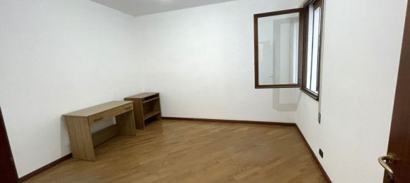 6 bedrooms Apartment in Pianiga, Italy No. 379542 8