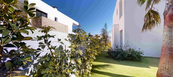 3 bedrooms Villa in Polop, Spain No. 4001 20