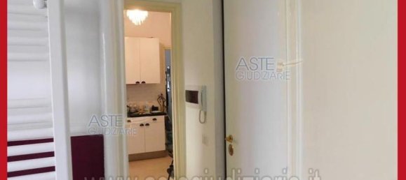 5 bedrooms Apartment in Rome, Italy No. 330860 10