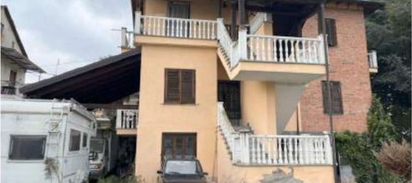 4 rooms Apartment in San Sebastiano da Po, Italy No. 212087 3