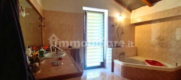 4 bedrooms House in Fontanile, Italy No. 115595 14