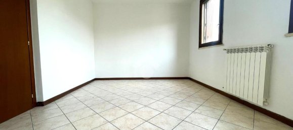 2 غرف نوم فيلا في Cremona, Italy رقم 298375 10