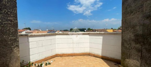 2 غرف نوم فيلا في Cremona, Italy رقم 298375 34