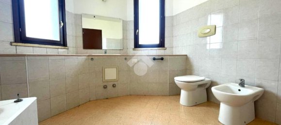 2 غرف نوم فيلا في Cremona, Italy رقم 298375 32