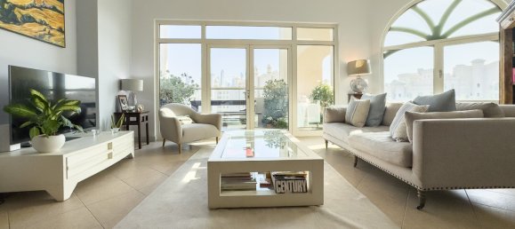 Квартира с 3 спальнями в Пальма Джумейра, ОАЭ № 42382 3