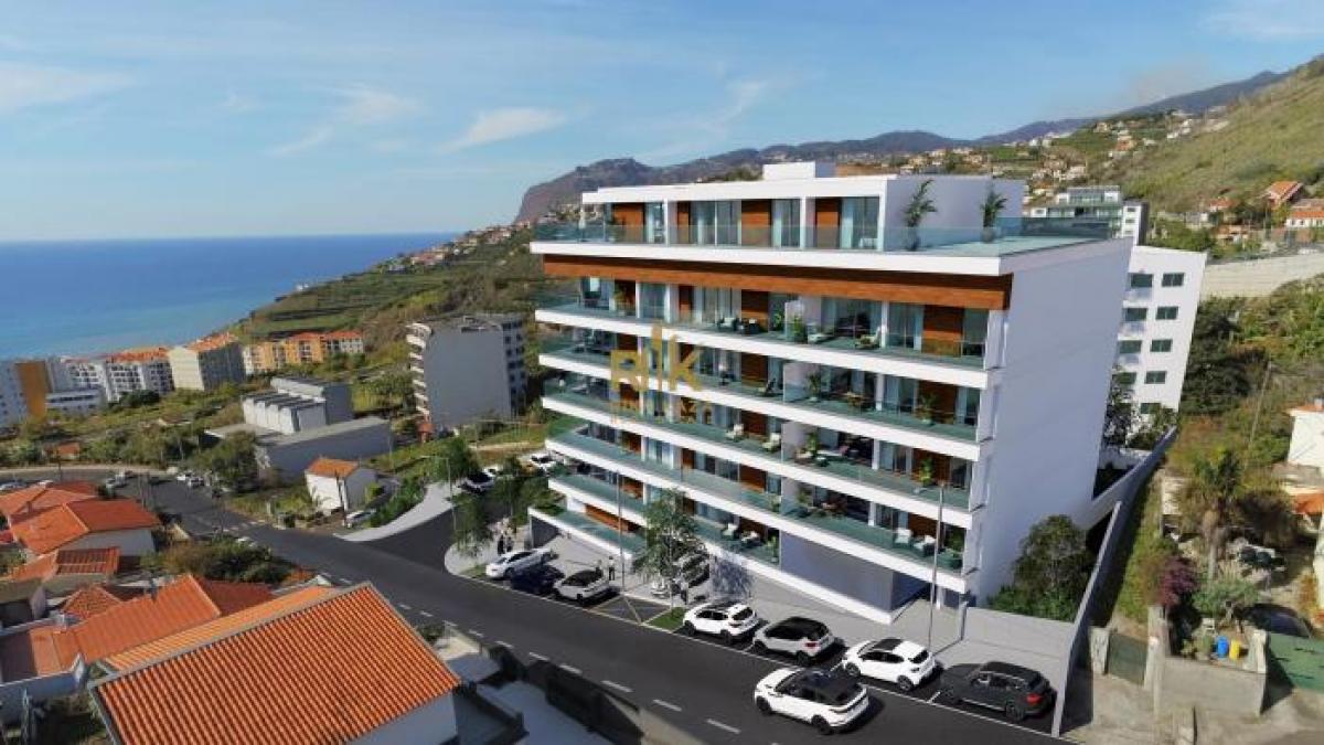 2 bedrooms Apartment in Funchal, Portugal No. 1491