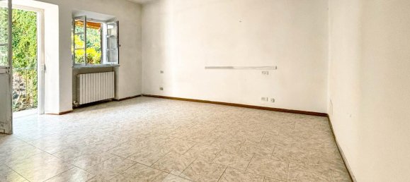 Casa de 3 habitaciónes en Grignasco, Italy No. 236044 8