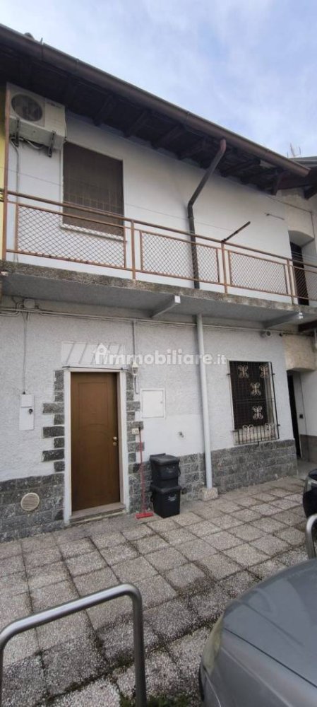 1 غرف نوم شقة في Arluno, Italy رقم 10914