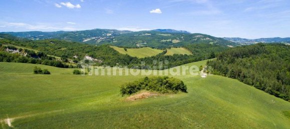 3 Schlafzimmer Haus in Belforte all'Isauro, Italy, Nr. 260240 12