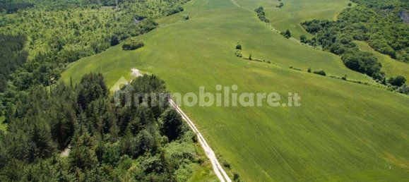 3 Schlafzimmer Haus in Belforte all'Isauro, Italy, Nr. 260240 26