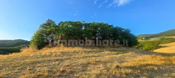 3 Schlafzimmer Haus in Belforte all'Isauro, Italy, Nr. 260240 5