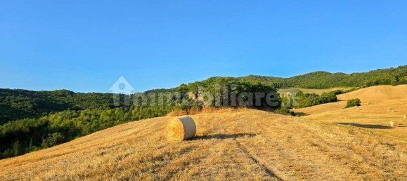 3 Schlafzimmer Haus in Belforte all'Isauro, Italy, Nr. 260240 4