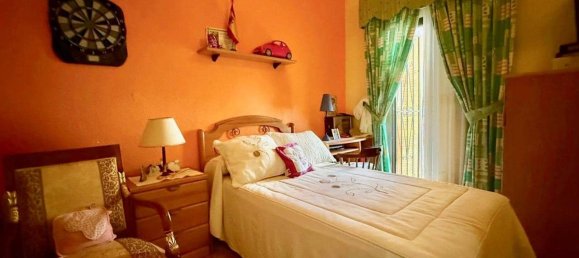 Casa de 3 dormitorios en Benidorm, Spain No. 136210 11