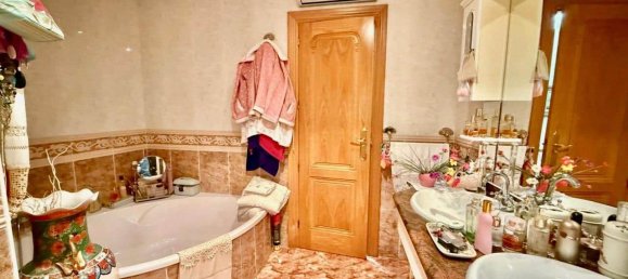 Casa de 3 dormitorios en Benidorm, Spain No. 136210 7