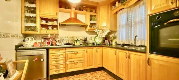 Casa de 3 dormitorios en Benidorm, Spain No. 136210 3