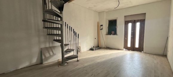 Apartamento de 3 habitaciónes en Varese, Italy No. 311954 12