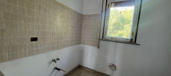 Apartamento de 3 habitaciónes en Varese, Italy No. 311954 10
