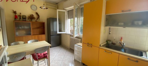 3 bedrooms Apartment in Lucca, Italy No. 133875 16