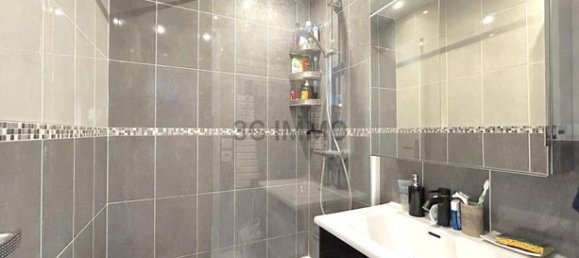 3 bedrooms House in Coubron, France No. 356383 8