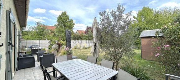 3 bedrooms House in Coubron, France No. 356383 14