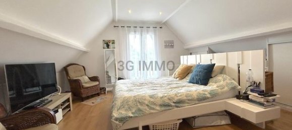 3 bedrooms House in Coubron, France No. 356383 10