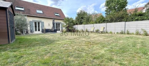 3 bedrooms House in Coubron, France No. 356383 15