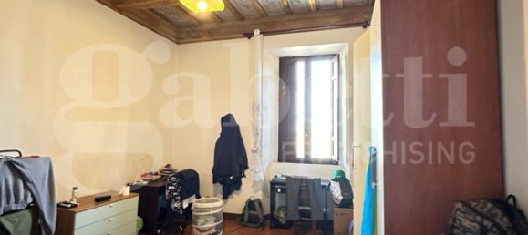 Apartamento de 5 dormitorios en Siena, Italy No. 289080 18