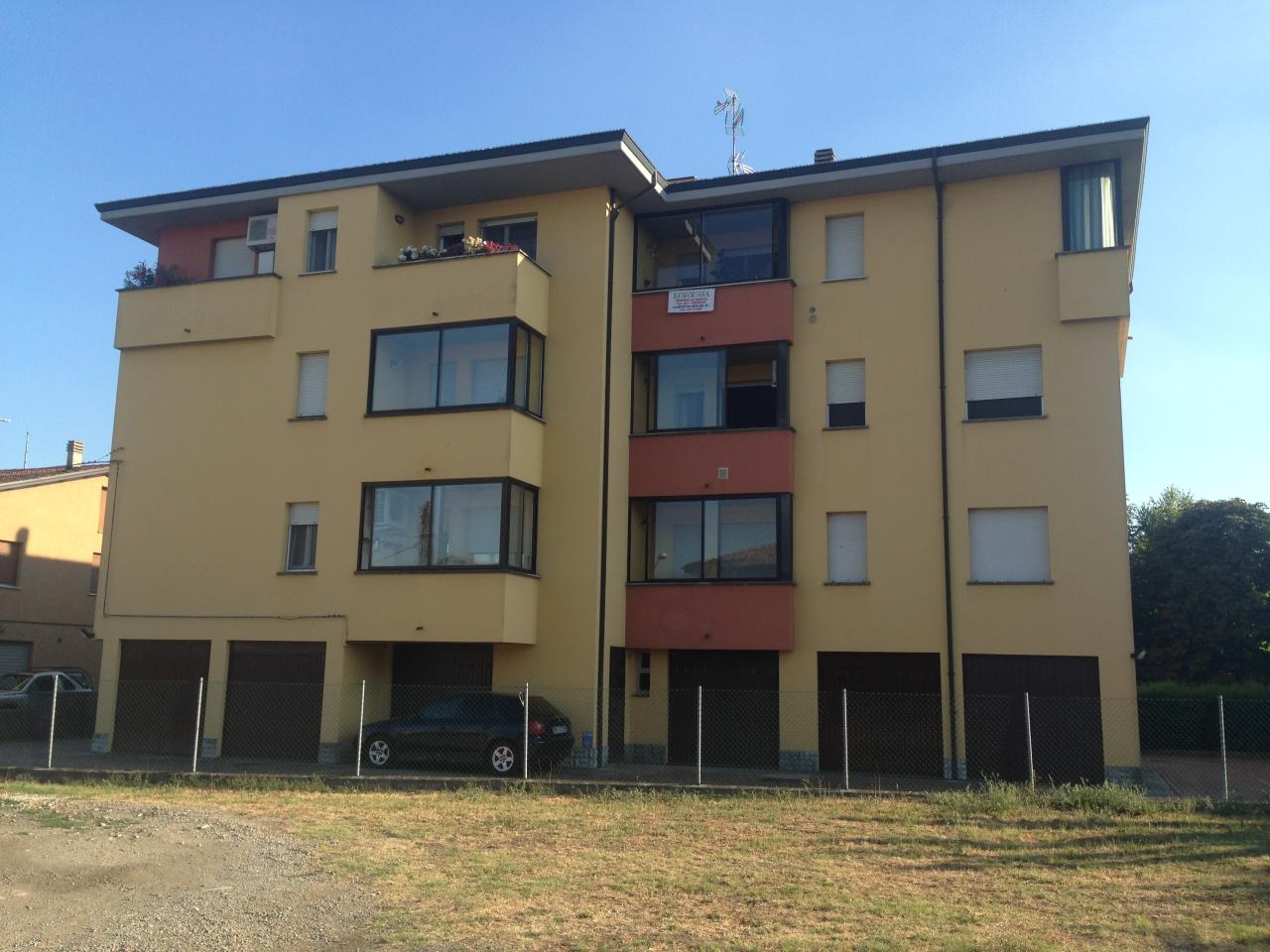 3 rooms Apartment in Crevalcore, Italy No. 162782