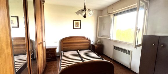 3 rooms Apartment in Crevalcore, Italy No. 162782 17