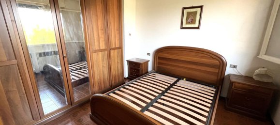 3 rooms Apartment in Crevalcore, Italy No. 162782 18