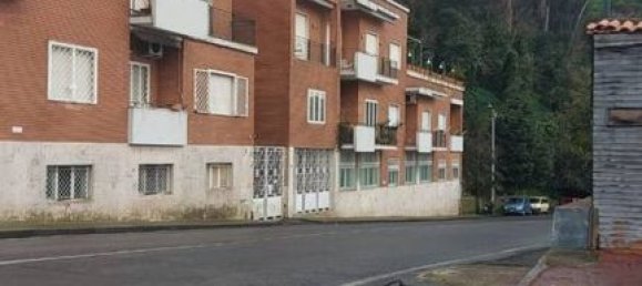 4 bedrooms House in Naples, Italy No. 98078 4