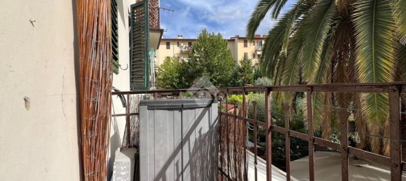 4 bedrooms Apartment in Florence, Italy No. 362506 21