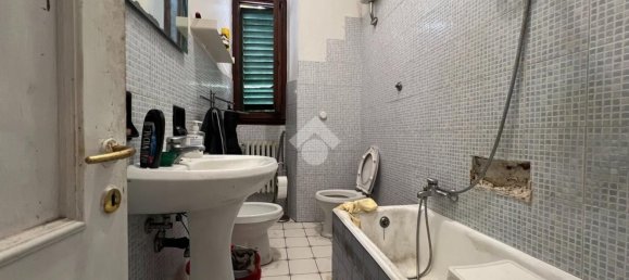 4 bedrooms Apartment in Florence, Italy No. 362506 22