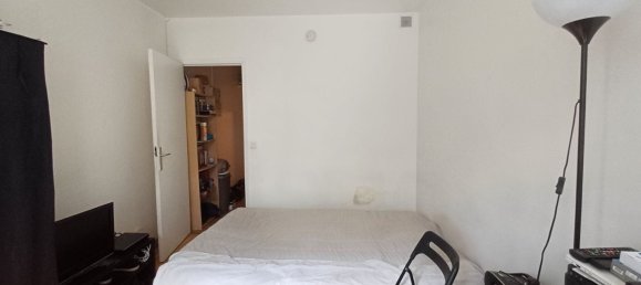 Studio in Yvelines, France No. 163975 3