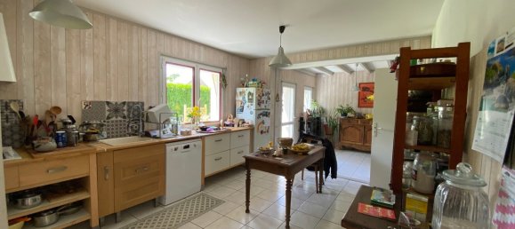 5 bedrooms Villa in Peillac, France No. 204210 9