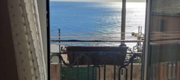 2 bedrooms Villa in Genoa, Italy No. 11347 12