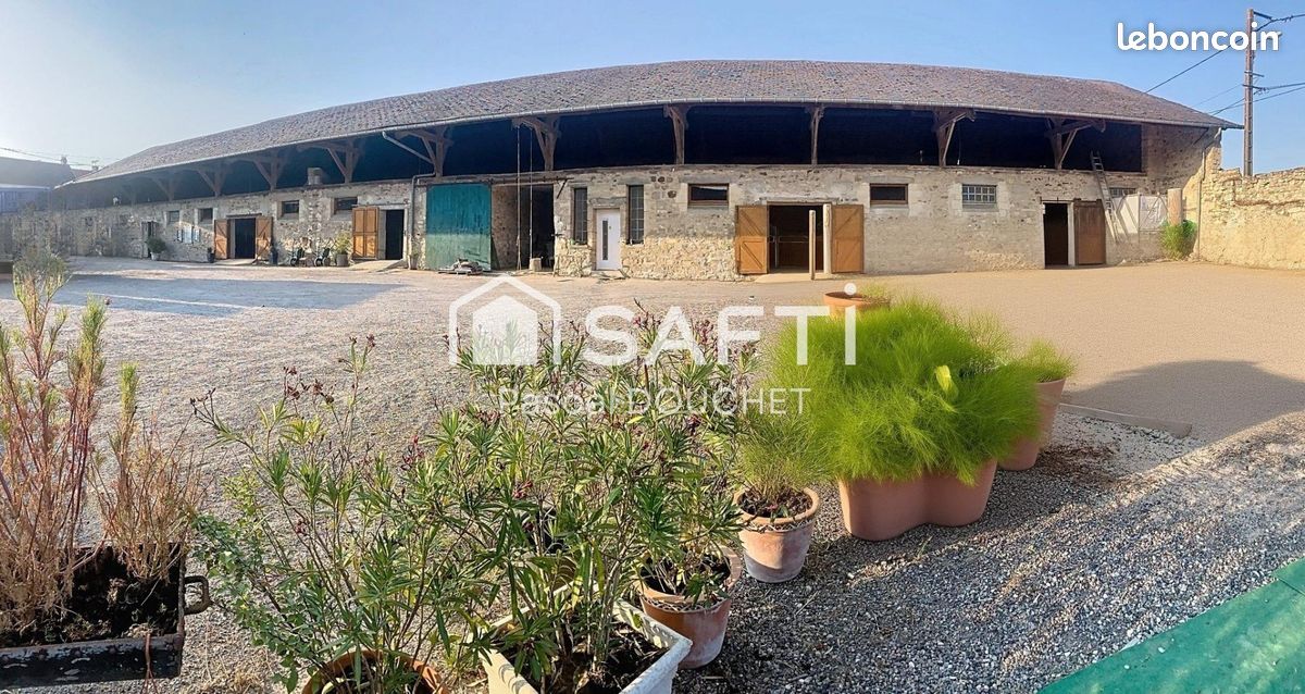 4 Schlafzimmer Haus in Saponay, France, Nr. 83561