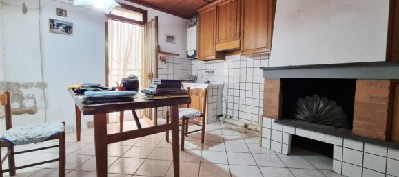 7 bedrooms House in Ponsacco, Italy No. 365066 2