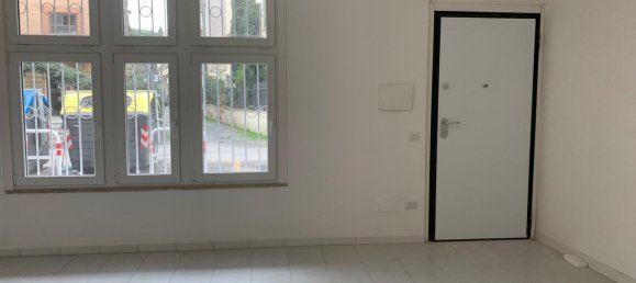2 rooms Apartment in Rome, Italy No. 69708 9