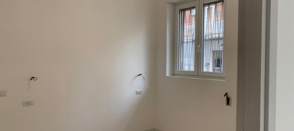 2 rooms Apartment in Rome, Italy No. 69708 16