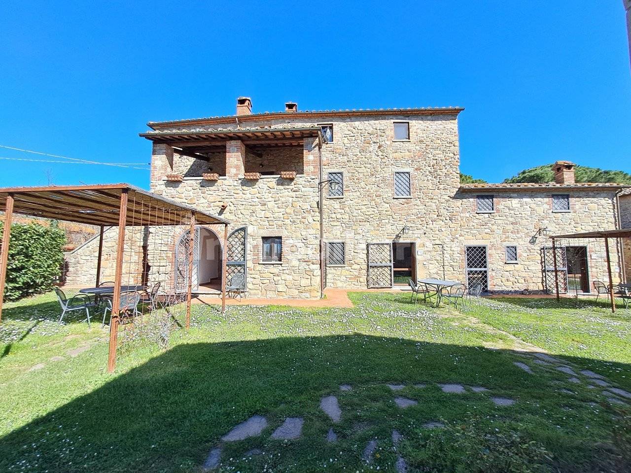 5 bedrooms House in Tuoro sul Trasimeno, Italy No. 54190