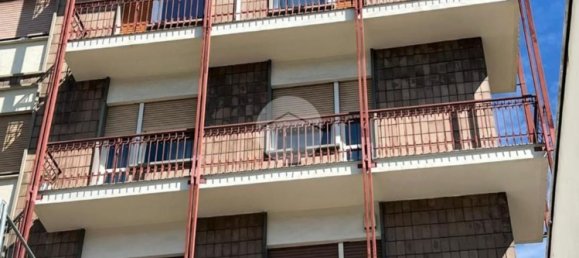 4 rooms Apartment in Rivoli, Italy No. 285888 4