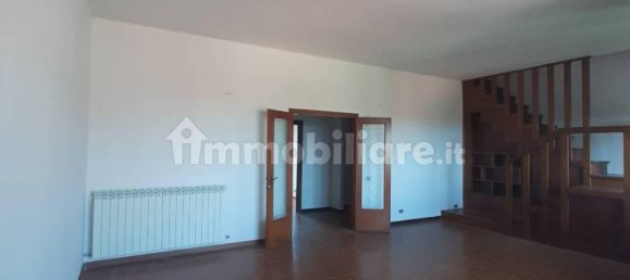 Apartamento de 2 dormitorios en Siena, Italy No. 168768 3