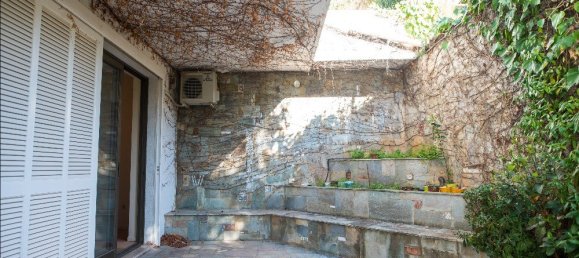 9 rooms Property in Nea Erythraia, Greece No. 4290 3