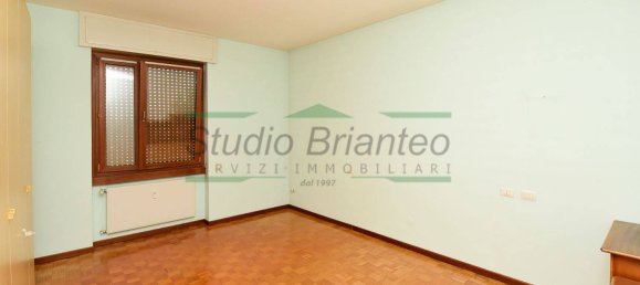 Квартира с 2 спальнями в Совико, Италия № 331031 19